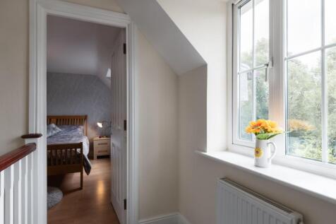 second floor landing-1.jpg