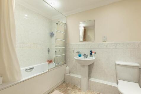 bathroom-2.jpg