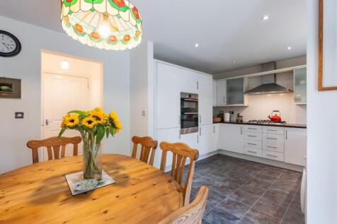 kitchen-4.jpg