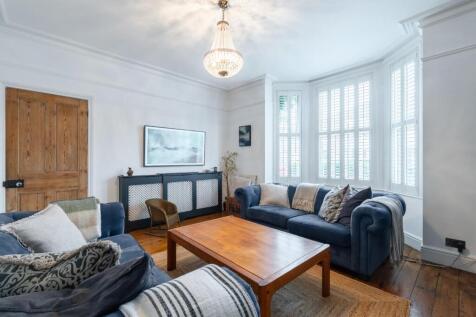 lounge-5.jpg