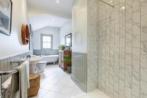 bathroom-1.jpg