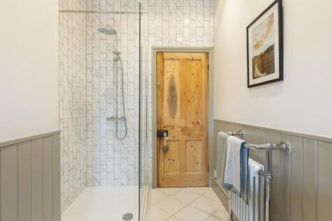 bathroom-3.jpg