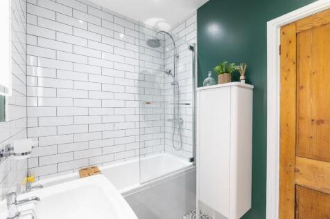 bathroom-3.jpg