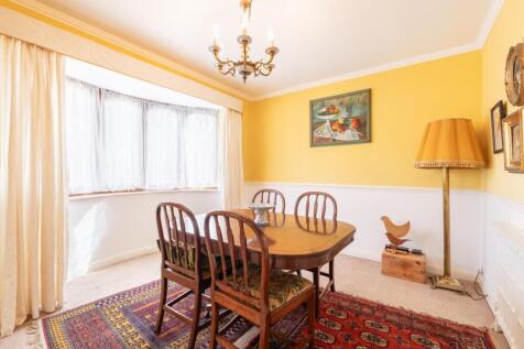 dining room-2.jpg
