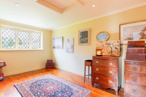 sitting room-1.jpg