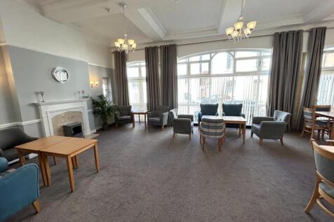Communal Lounge.jpg