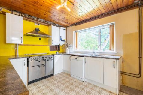 kitchen-1.jpg