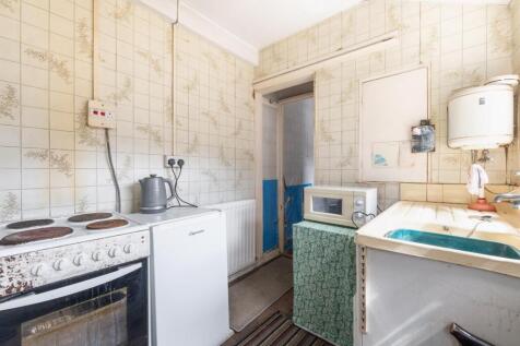 kitchen-1.jpg