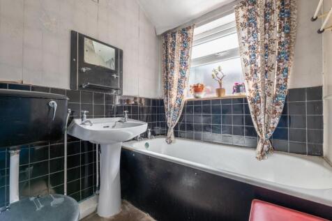 bathroom-1.jpg