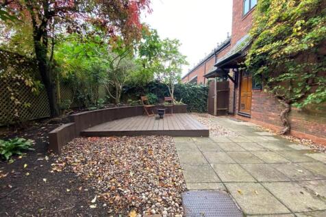 Rear Garden a.jpg