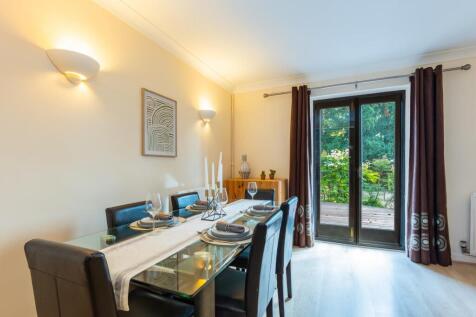 KITCHEN DINER-2.jpg