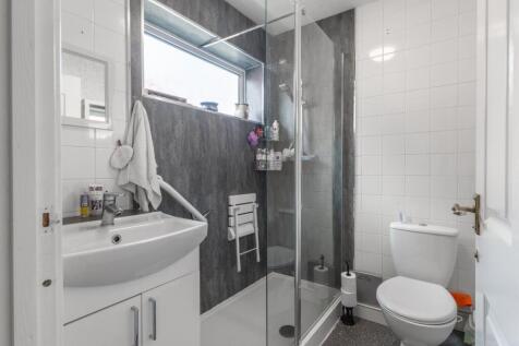 shower room-1.jpg