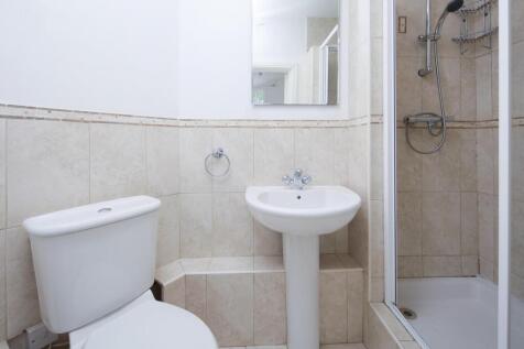Flat 1 at 10-12 Portland Place CV32-13.jpg