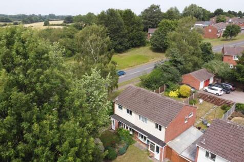 16 Twycross Walk aerial-2.jpg