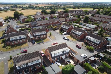 10 Severn Close aerial-6.jpg