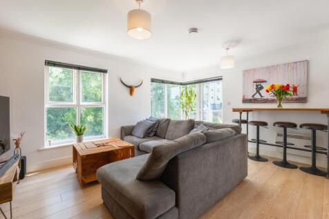 lounge-2.jpg