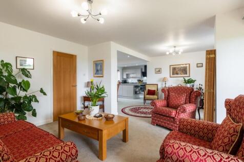 lounge-5.jpg