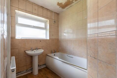 bathroom-1.jpg