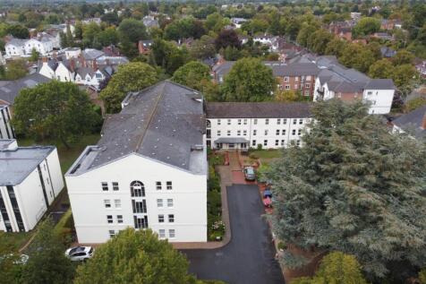 7 Oakfield House CV32-2.jpg