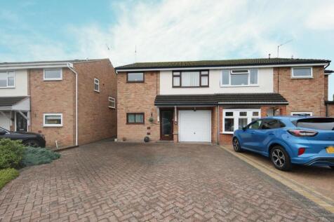 4 Brunel Close Cv31-2.jpg