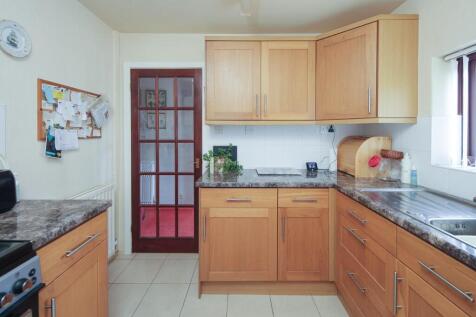 4 Brunel Close Cv31-4.jpg