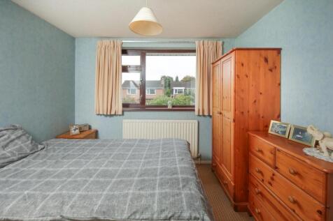 4 Brunel Close Cv31-12.jpg