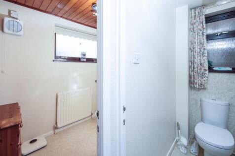 4 Brunel Close Cv31-9.jpg