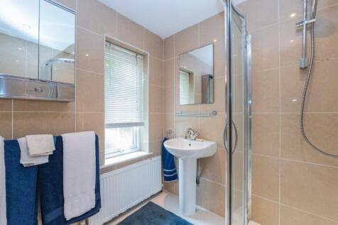 BATHROOMS 5.jpg