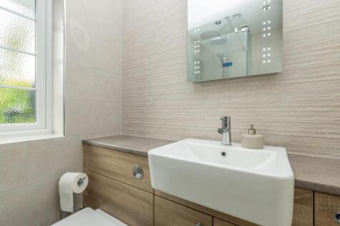 BATHROOMS 6.jpg