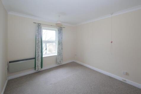 50 Oakfield House CV32-7.jpg