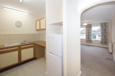 50 Oakfield House CV32-5.jpg