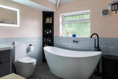 bathroom-1.jpg