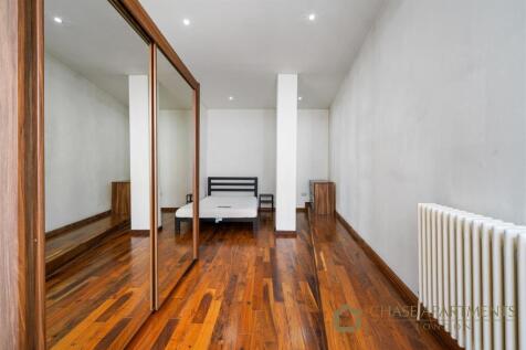 Cube House SE16 3GD-8.jpg