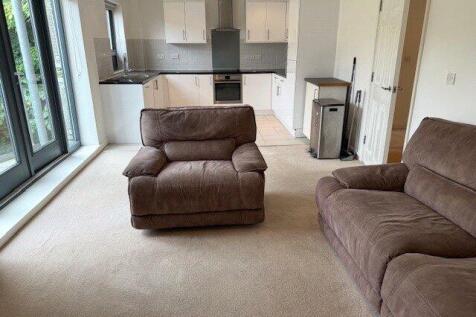 Lounge/Kitchen