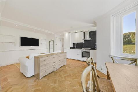 Kitchen-Living