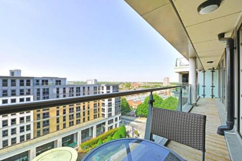 Balcony (Full Length of Flat)