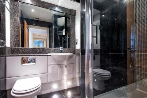 Master En-Suite