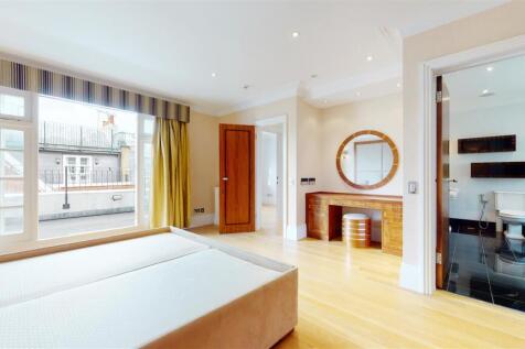 Master Bedroom (3)