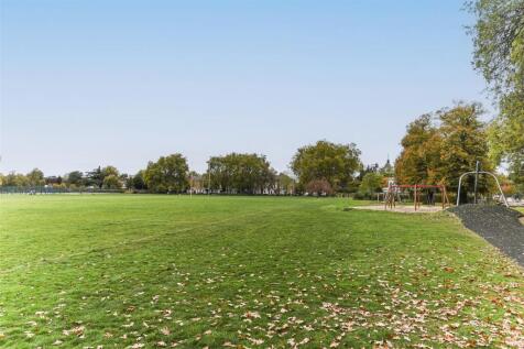 Hurlingham Park (Opposite Flat)