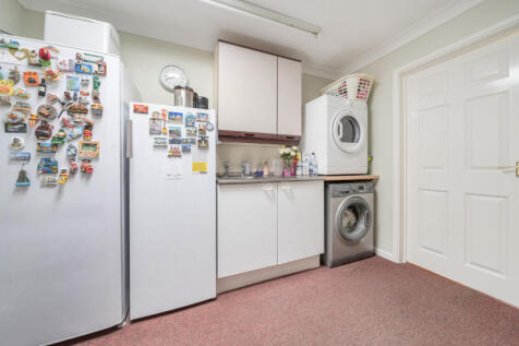 1376092-4-690cb01...