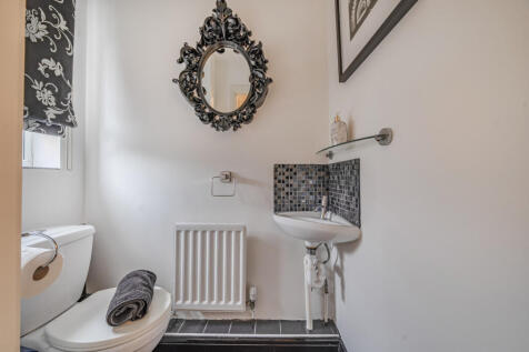 1387816-4-6931abb...