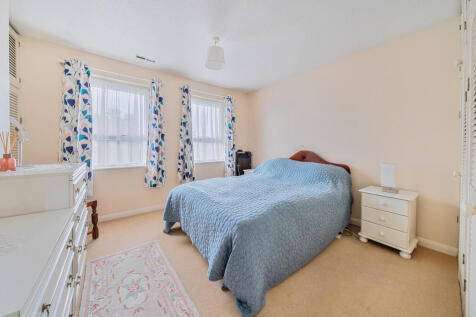 1387616-22-693179...