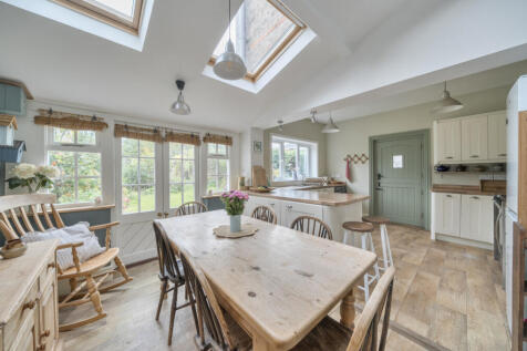 1358217-12-68d6b9...