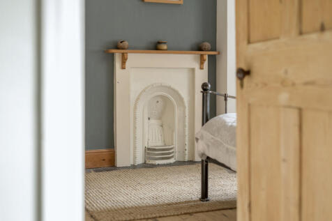 1358217-22-68d6ba...