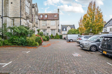 1363106-11-68f5f5...