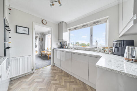 1361577-12-68dfef...