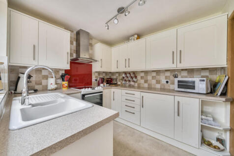 1361585-11-68dfb4...