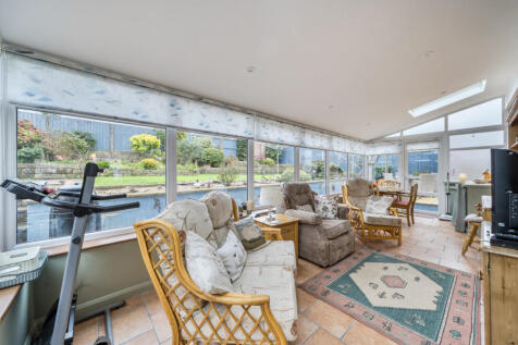 1361585-14-68dfb4...