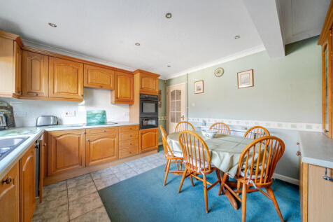 1371782-13-68ff69...