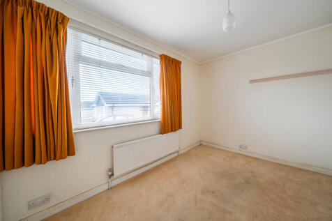 1373074-9-690b5b7...